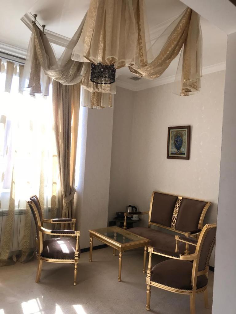 באקו Villa Petrolea Hotel מראה חיצוני תמונה